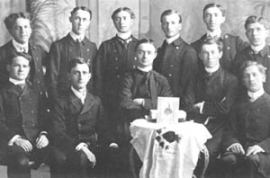 Le groupe d'Action catholique de Valleyfield, en 1906.