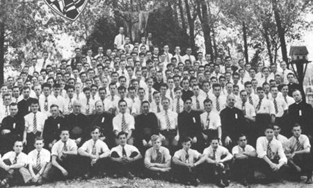 Un groupe de jocistes dans les années 1940. 