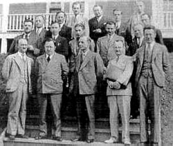 La première équipe de l'inventaire des ressources naturelles du Québec, en 1937.